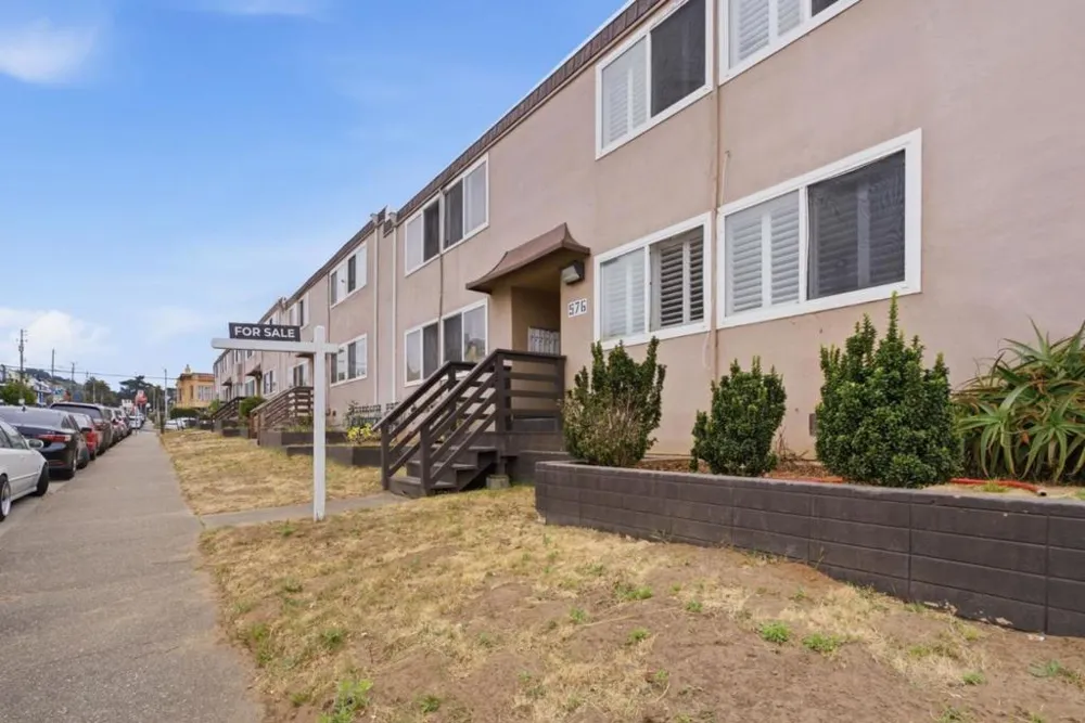 576 Sylvan Street #15 Daly City, CA 94014