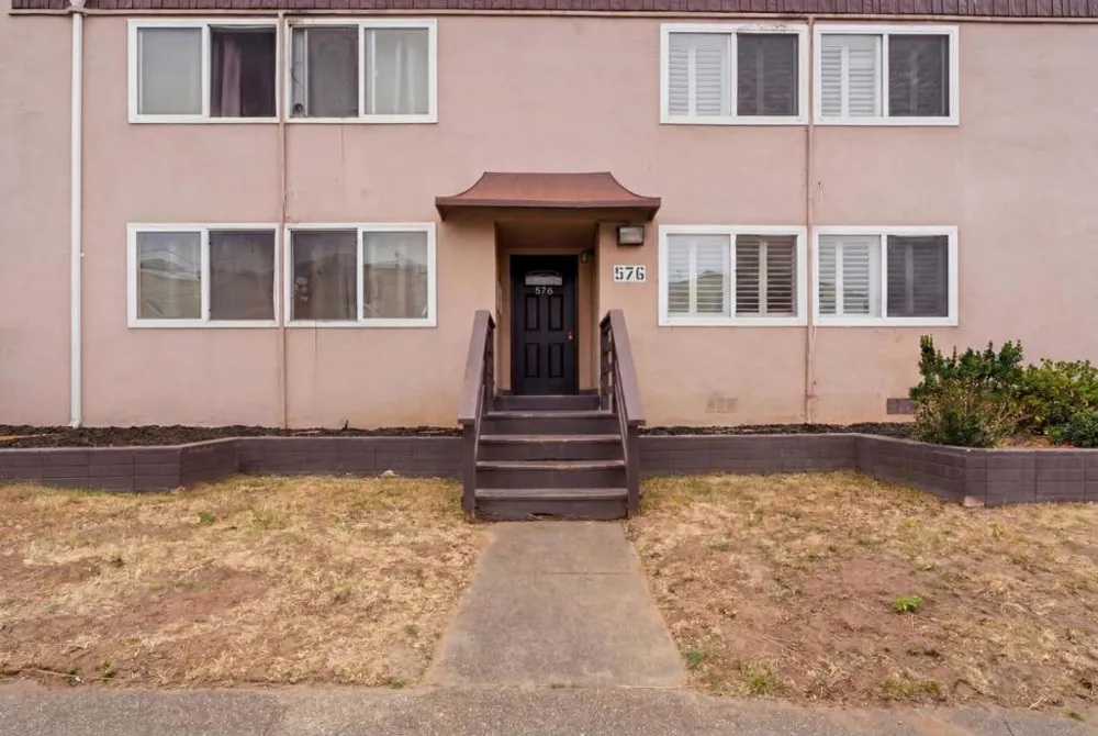 576 Sylvan Street #15 Daly City, CA 94014