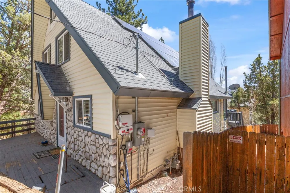 366 Curly Big Bear City, CA 92314