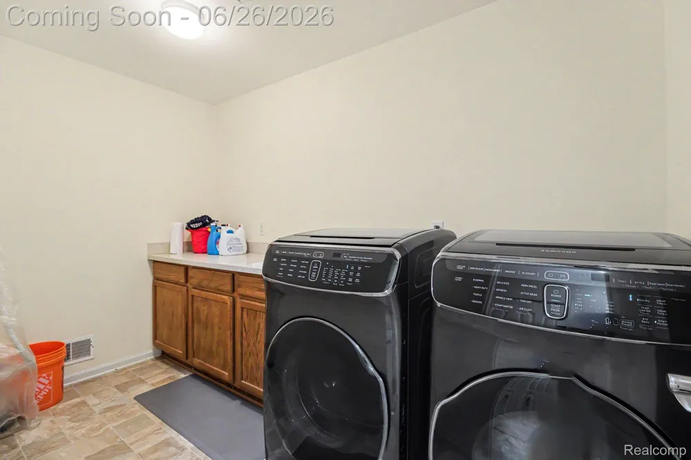 49847 Parkside Drive Northville Township, MI 48168