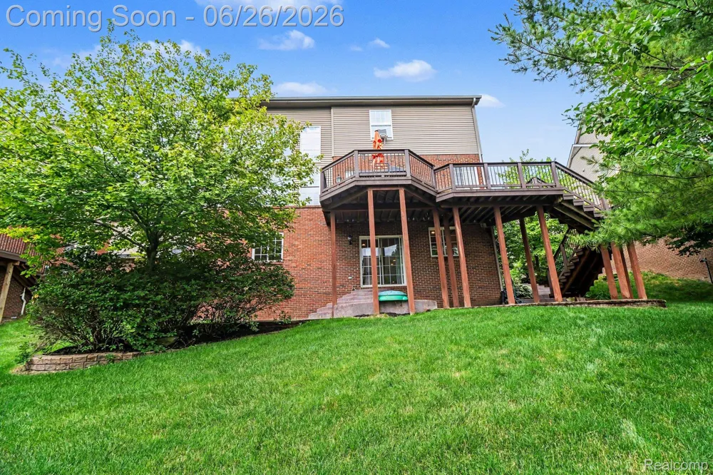 49847 Parkside Drive Northville Township, MI 48168