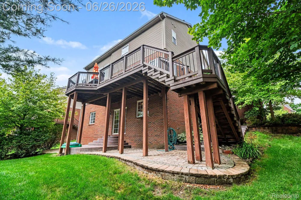49847 Parkside Drive Northville Township, MI 48168