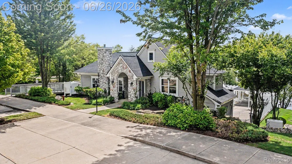 49847 Parkside Drive Northville Township, MI 48168