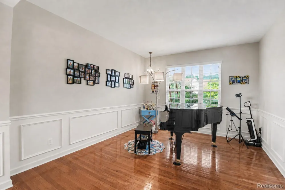 49847 Parkside Drive Northville Township, MI 48168