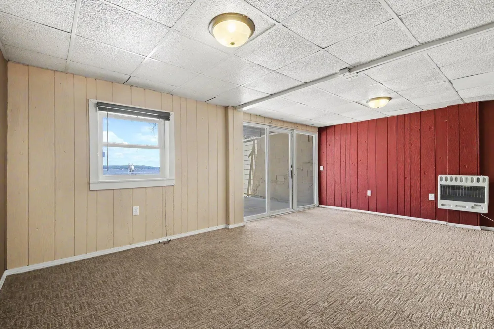 9351 S Catalpa Avenue Brooks Township, MI 49337