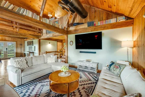 757 Private Road 192