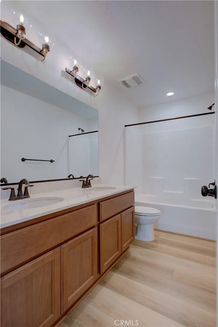 5046 Palisade Ave. Merced, CA 95348