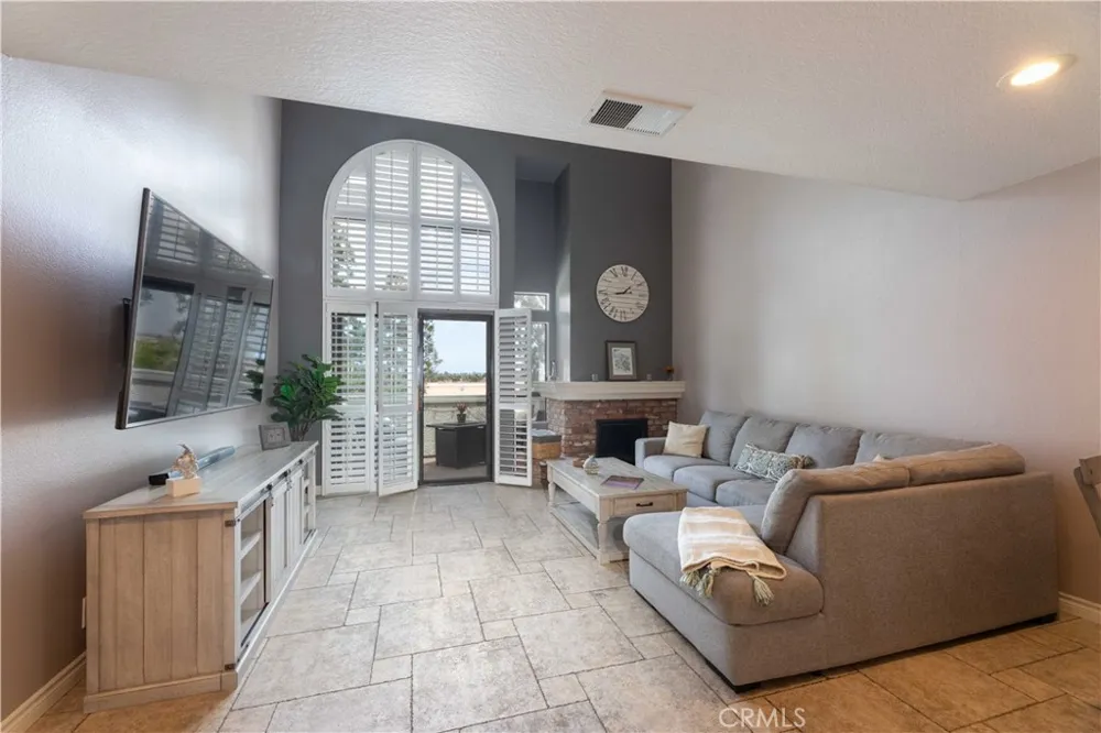 17151 Corbina Huntington Beach, CA 92649