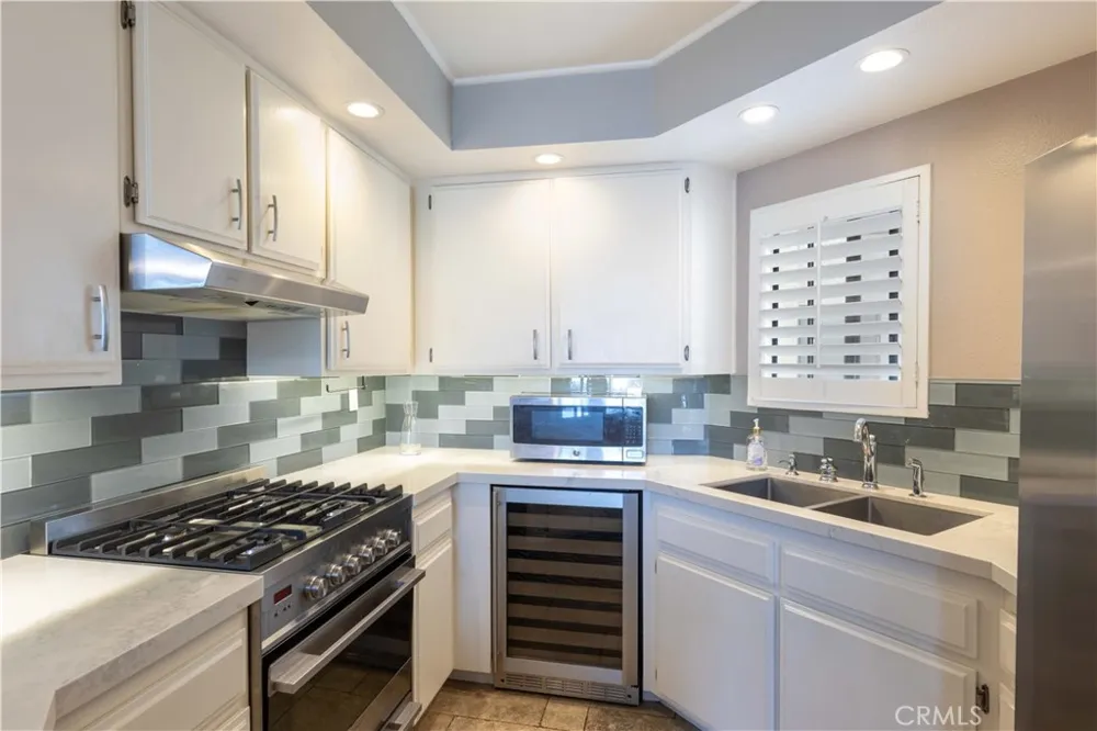 17151 Corbina Huntington Beach, CA 92649