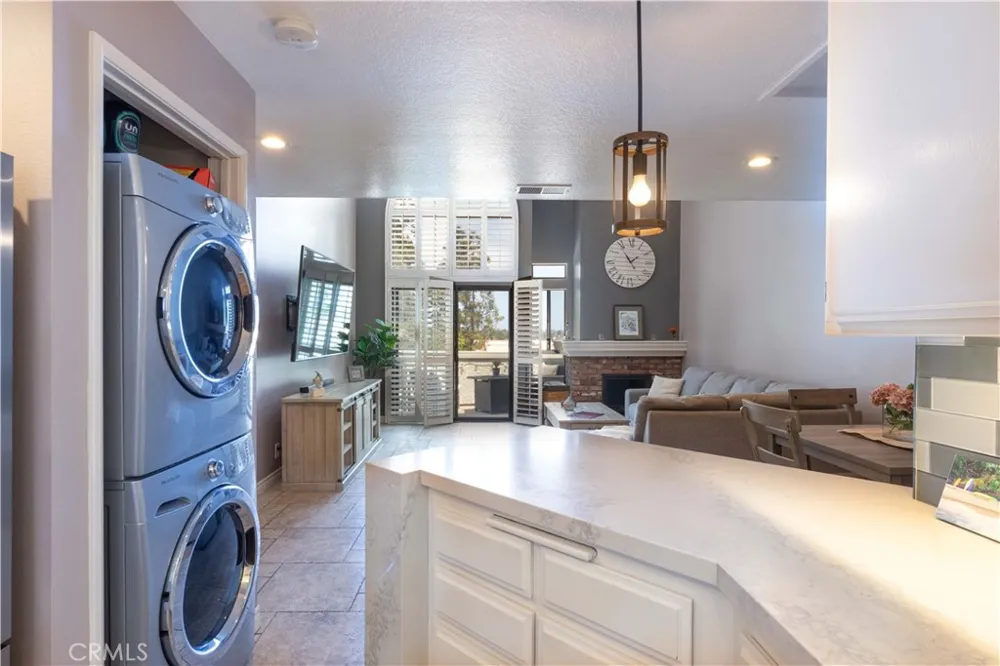 17151 Corbina Huntington Beach, CA 92649
