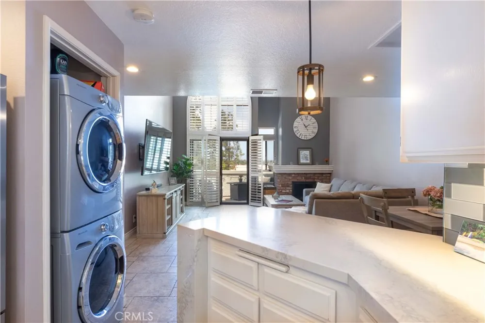 17151 Corbina Huntington Beach, CA 92649