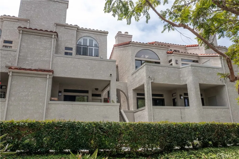 17151 Corbina Huntington Beach, CA 92649
