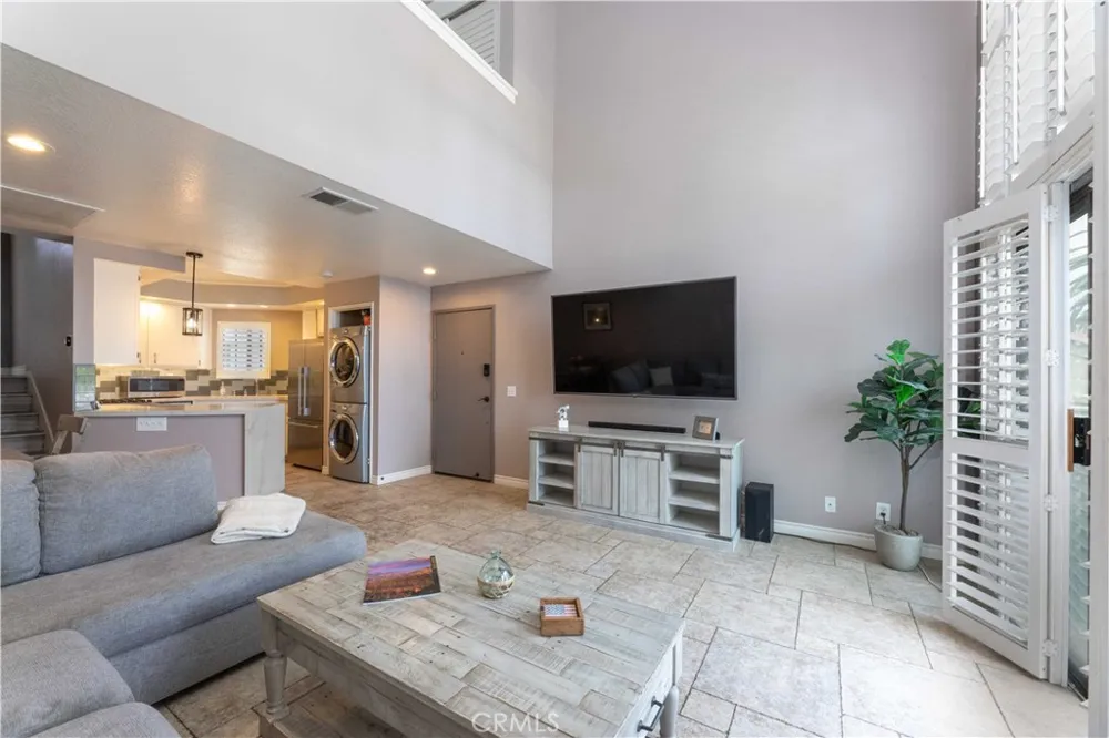 17151 Corbina Huntington Beach, CA 92649