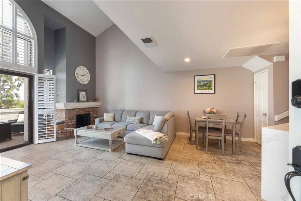 17151 Corbina Huntington Beach, CA 92649