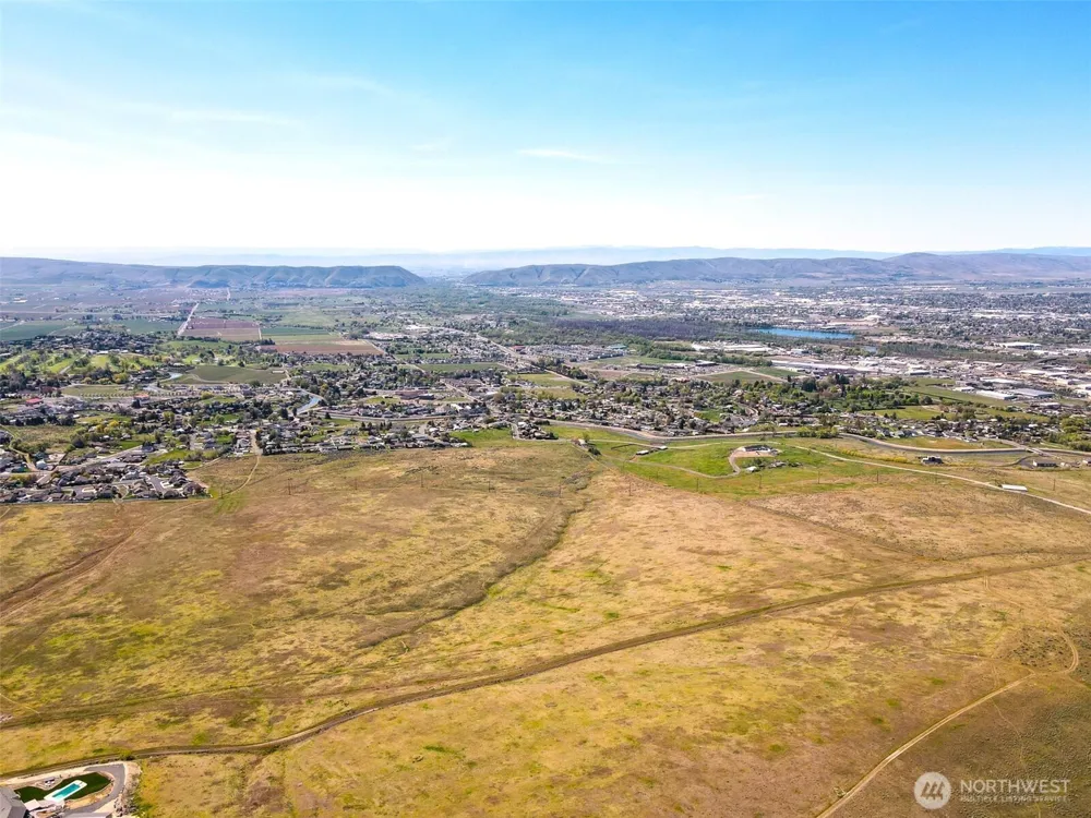 351 Kristi Lane Yakima, WA 98901