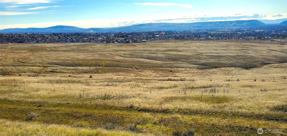 351 Kristi Lane Yakima, WA 98901