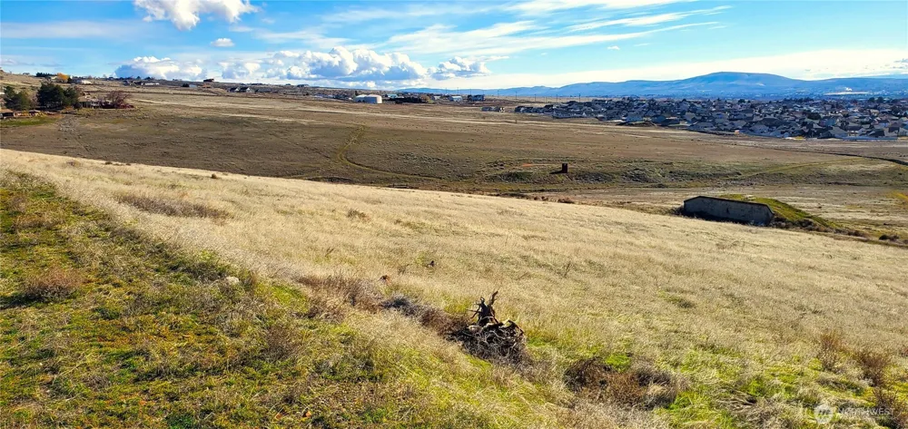351 Kristi Lane Yakima, WA 98901