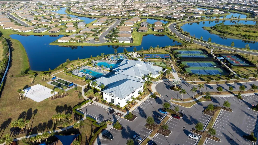 15126 LYLA TERRACE Lakewood Ranch, FL 34211