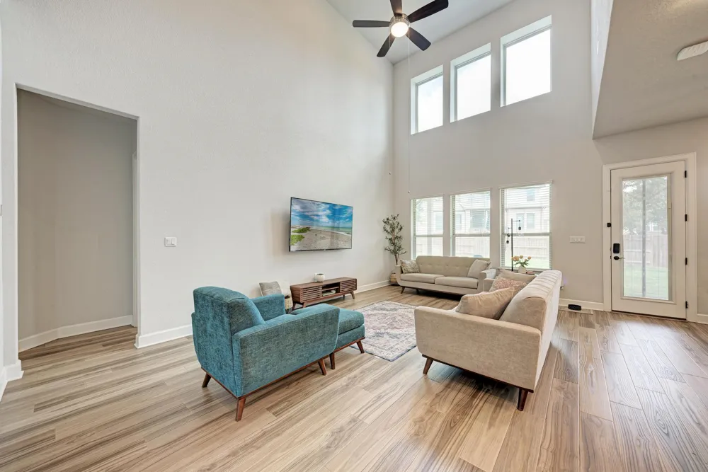 1105 White Daisy Lane Georgetown, TX 78628