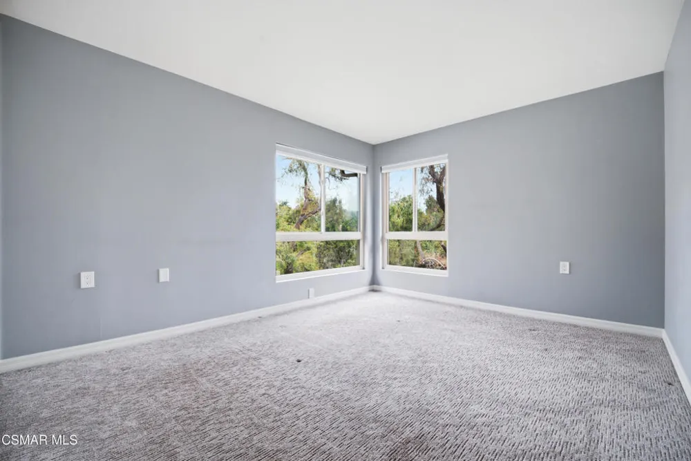 286 Oakleaf Drive #37 Thousand Oaks, CA 91360