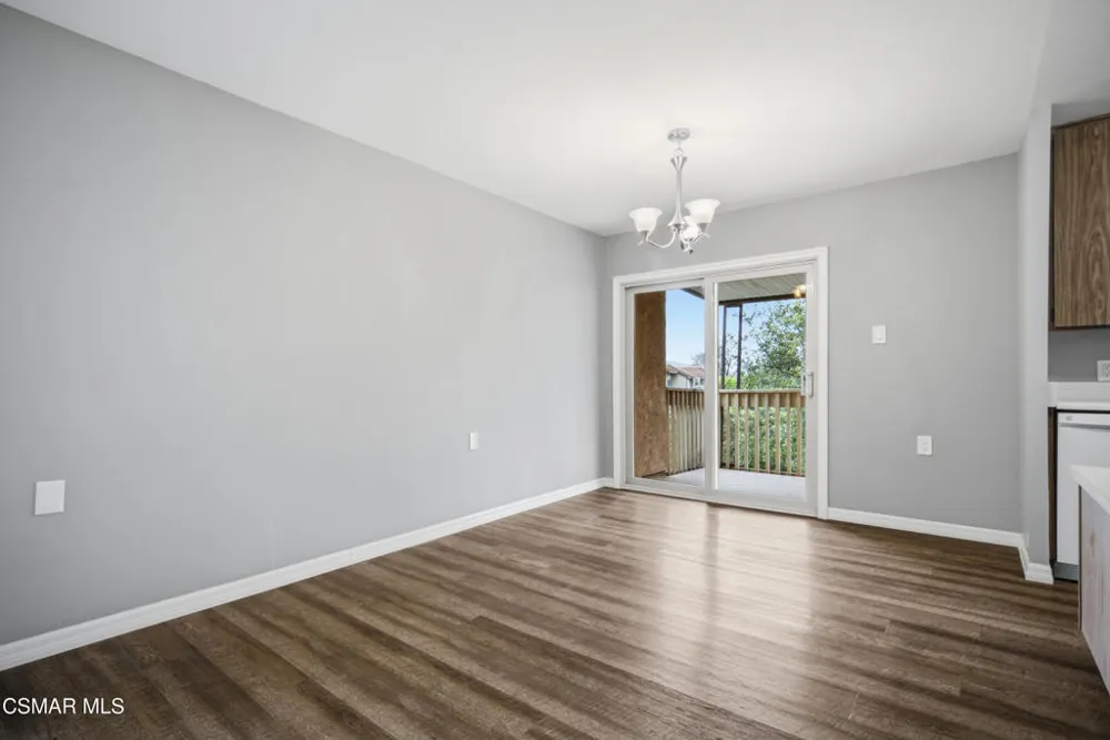 286 Oakleaf Drive #37 Thousand Oaks, CA 91360