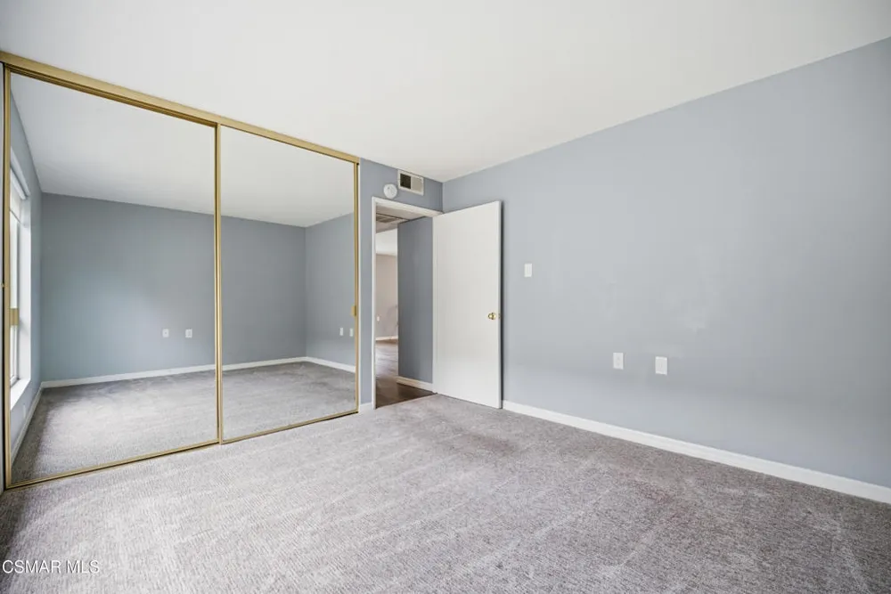 286 Oakleaf Drive #37 Thousand Oaks, CA 91360