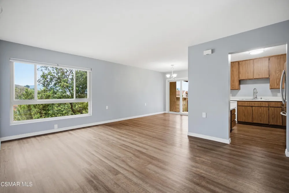 286 Oakleaf Drive #37 Thousand Oaks, CA 91360