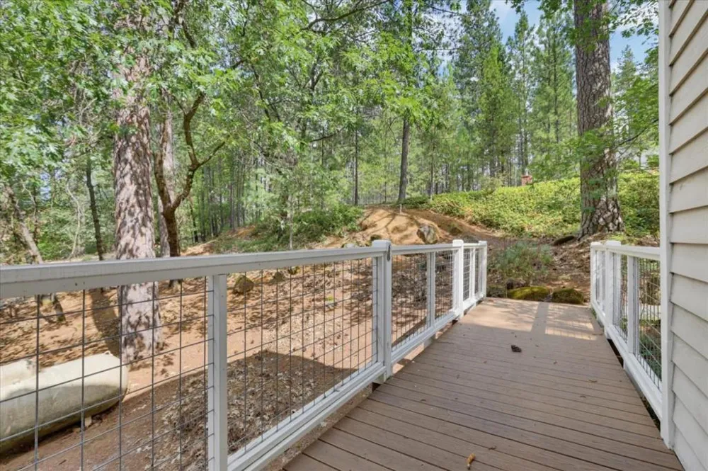 11021 Norager Way Grass Valley, CA 95949