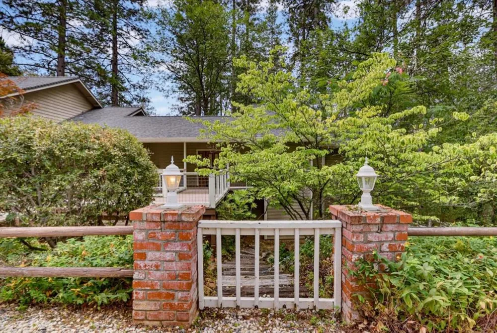 11021 Norager Way Grass Valley, CA 95949