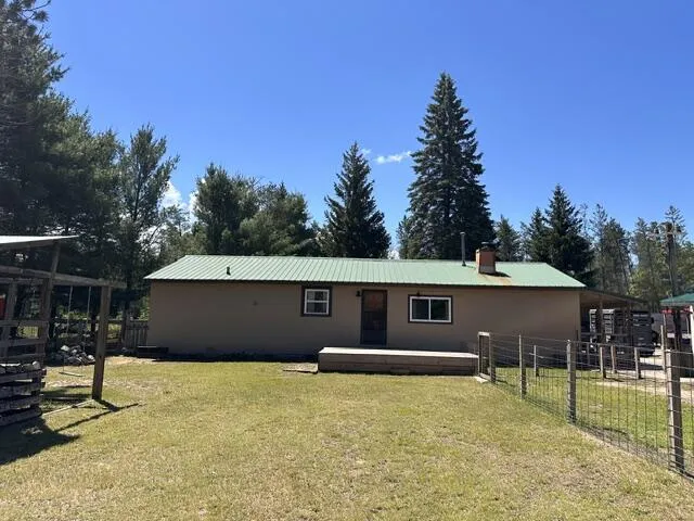 164 W 10 Mile Irons, MI 49644