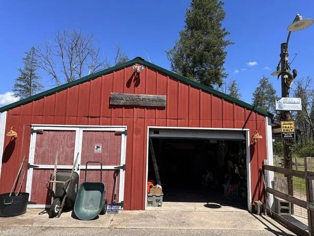 164 W 10 Mile Irons, MI 49644