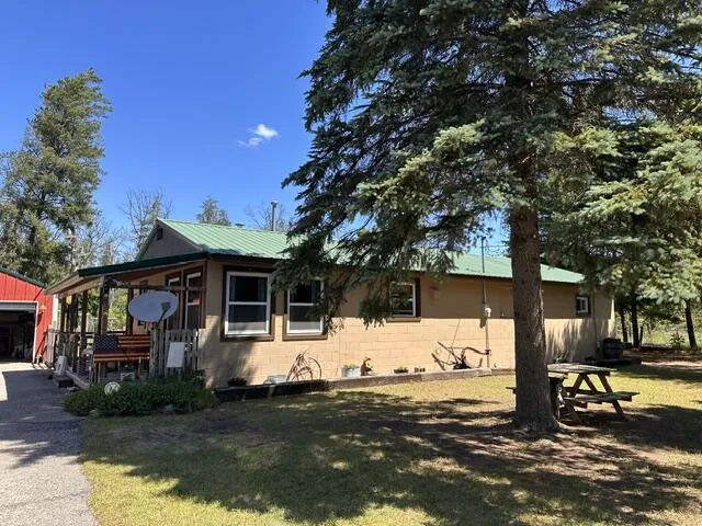 164 W 10 Mile Irons, MI 49644