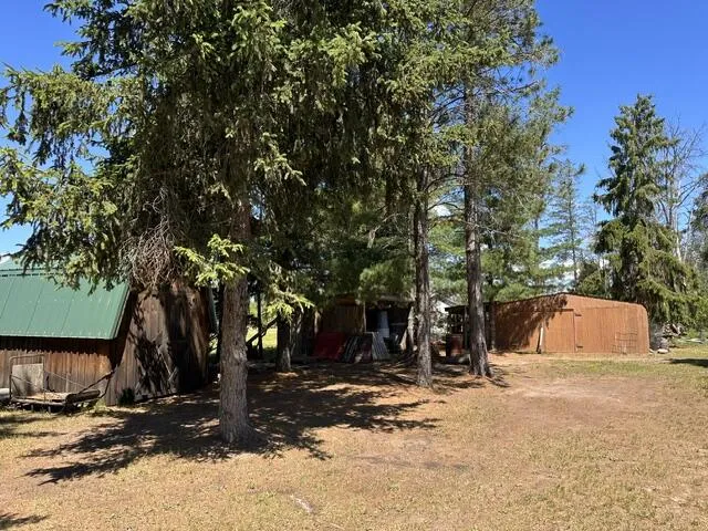 164 W 10 Mile Irons, MI 49644
