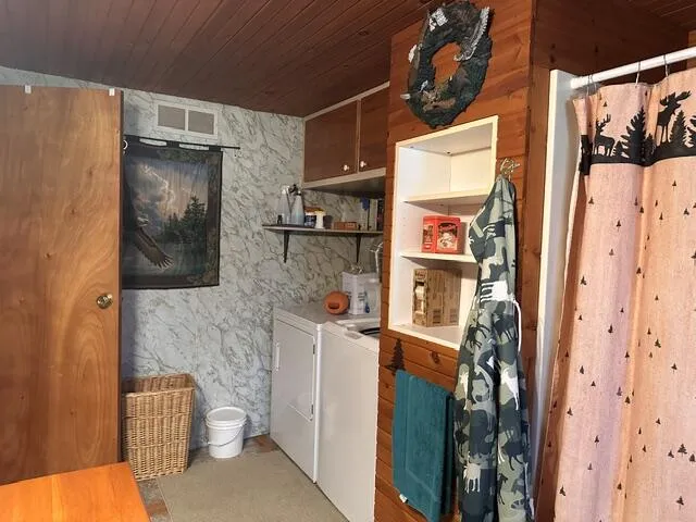 164 W 10 Mile Irons, MI 49644
