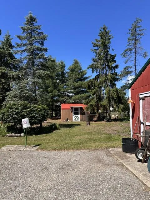 164 W 10 Mile Irons, MI 49644
