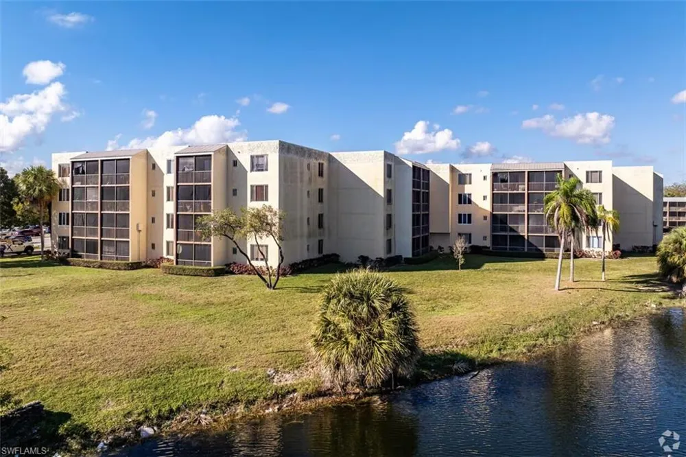 2831 Somerset Drive #B109 Lauderdale Lakes, FL 33341
