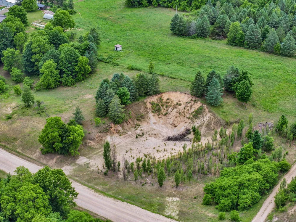 6351 33 ROAD Greenwood Township, MI 49663