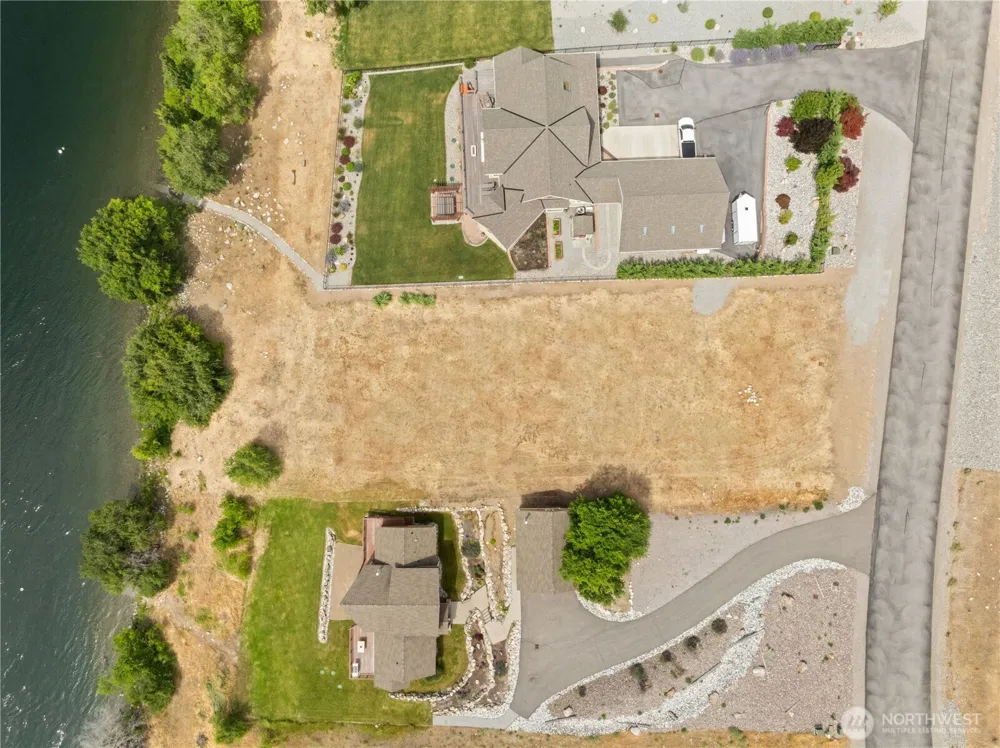 27 Shore Drive Orondo, WA 98843