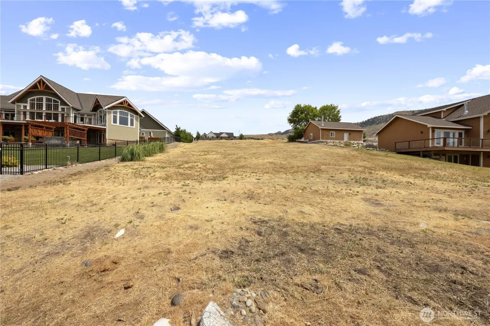 27 Shore Drive Orondo, WA 98843