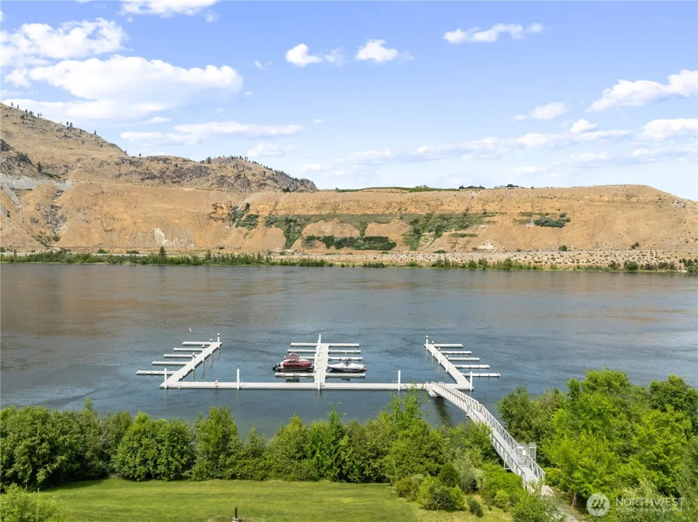27 Shore Drive Orondo, WA 98843