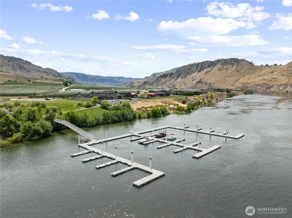 27 Shore Drive Orondo, WA 98843