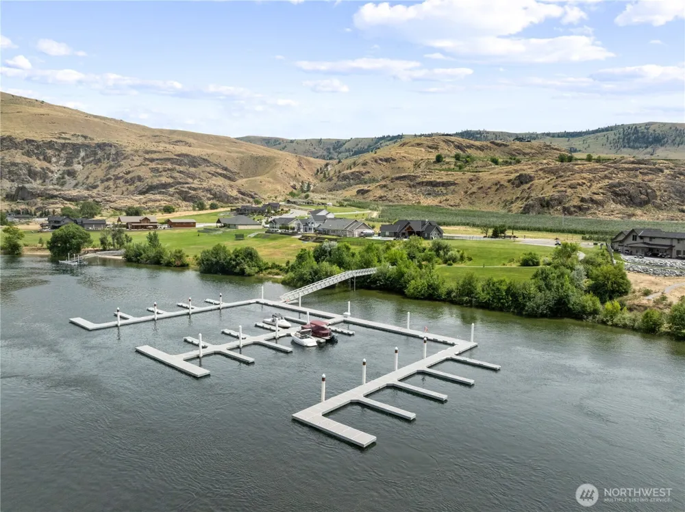 27 Shore Drive Orondo, WA 98843