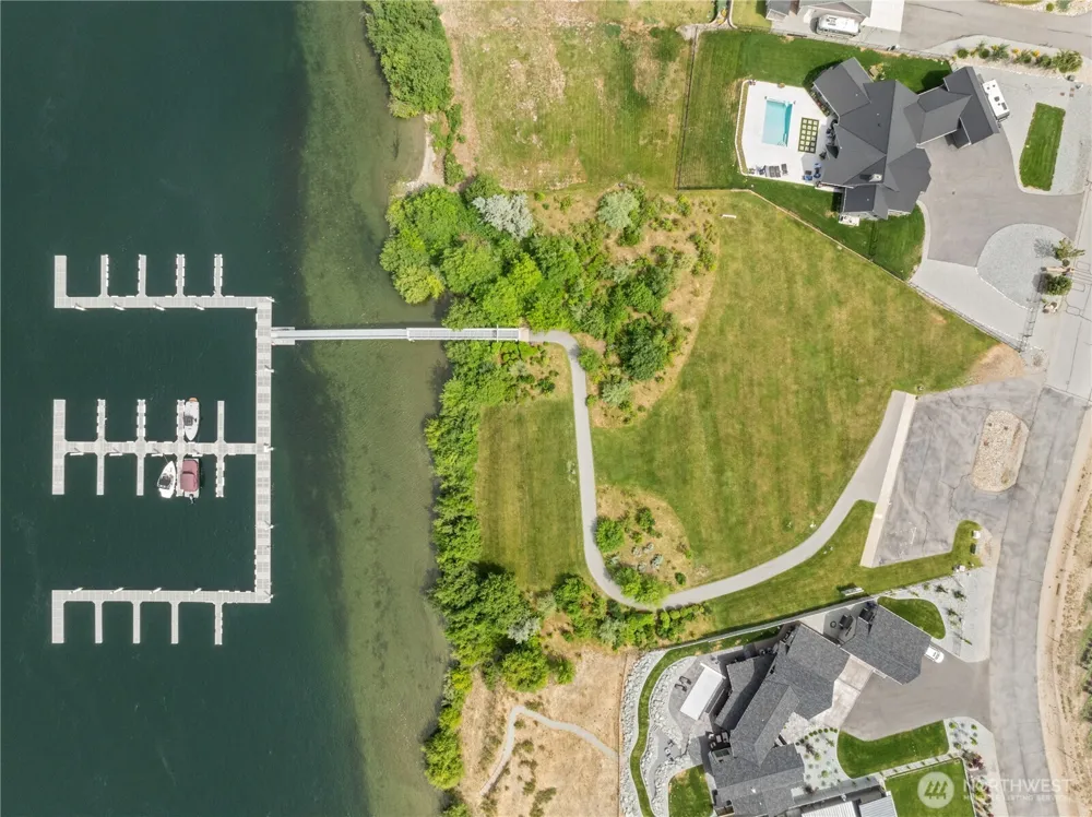 27 Shore Drive Orondo, WA 98843
