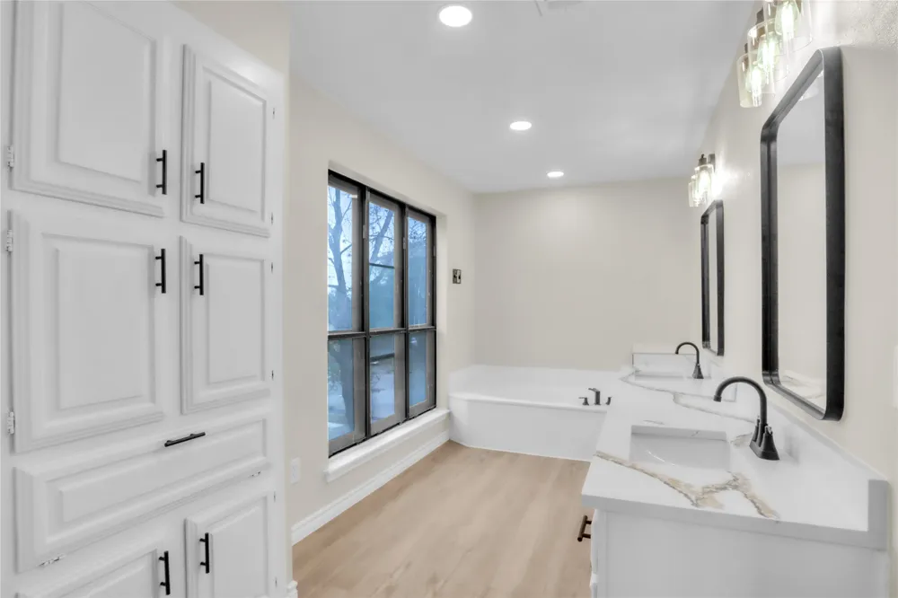 600 Flintridge Court Irving, TX 75038
