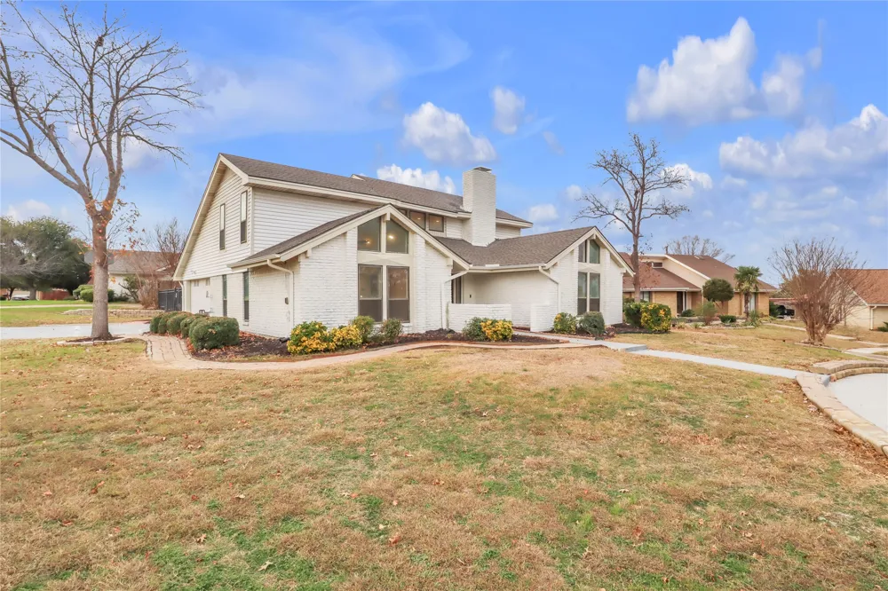 600 Flintridge Court Irving, TX 75038