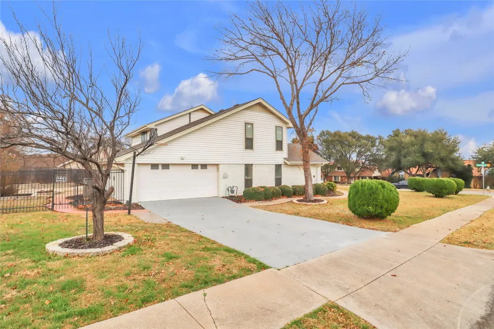 600 Flintridge Court Irving, TX 75038