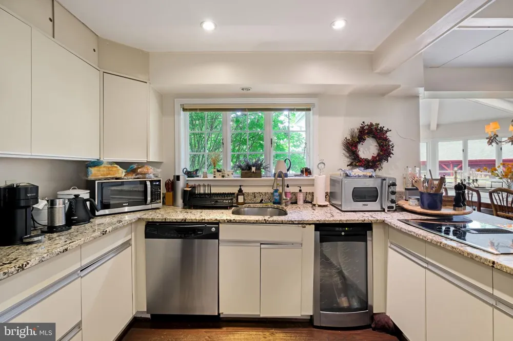 10600 RED BARN LANE #A Potomac, MD 20854