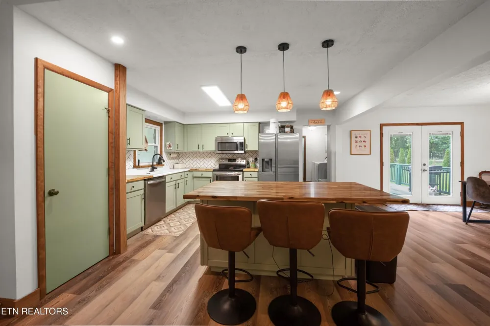 241 Cardinal Loop Crossville, TN 38555