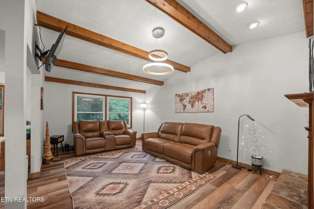 241 Cardinal Loop Crossville, TN 38555