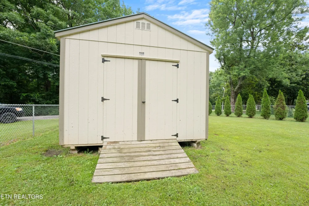 241 Cardinal Loop Crossville, TN 38555